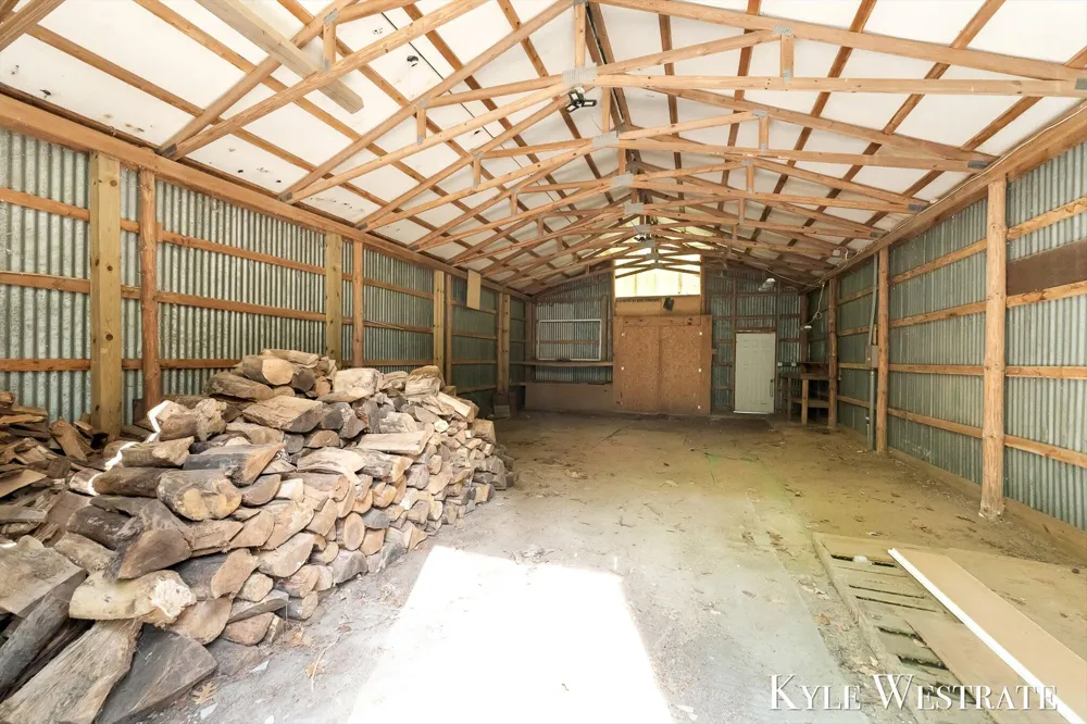 15594 Ritchie Avenue NE Cedar Springs, MI 49319