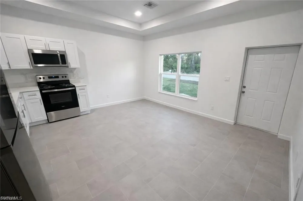 4202 E 30th Street Alva, FL 33920