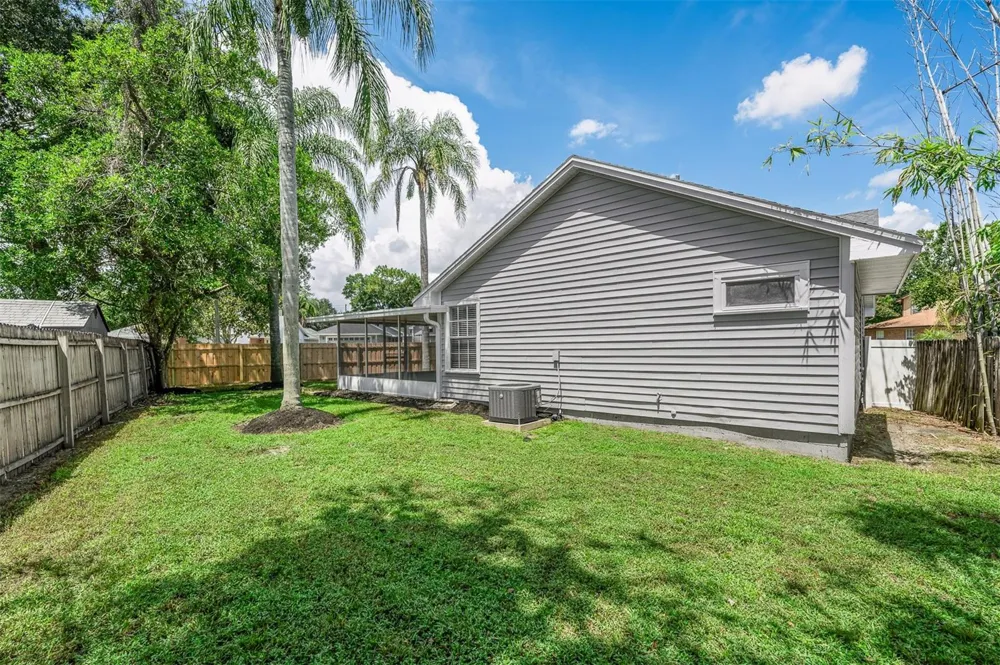 6572 ABERCROMBIE COURT Orlando, FL 32835
