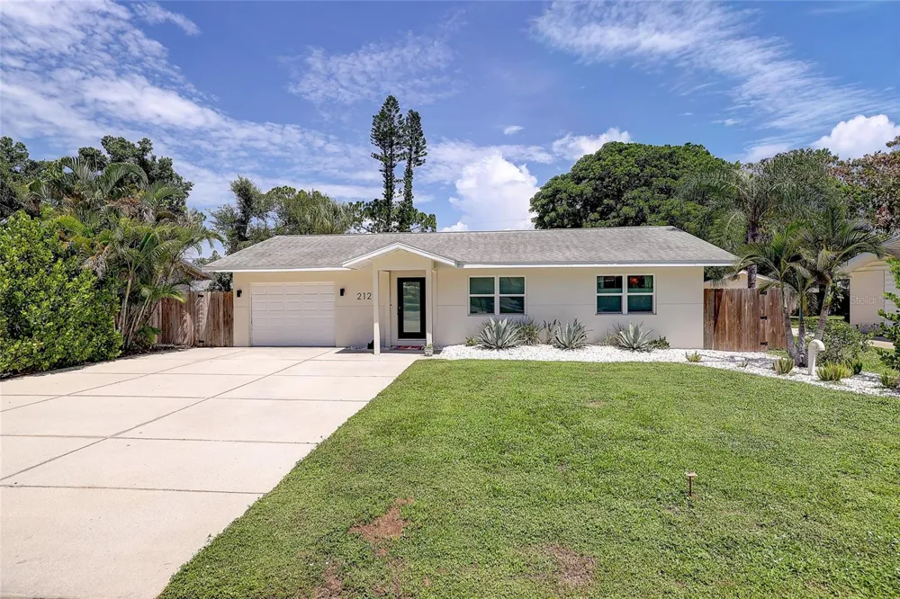 2121 PALM TERRACE Sarasota, FL 34231