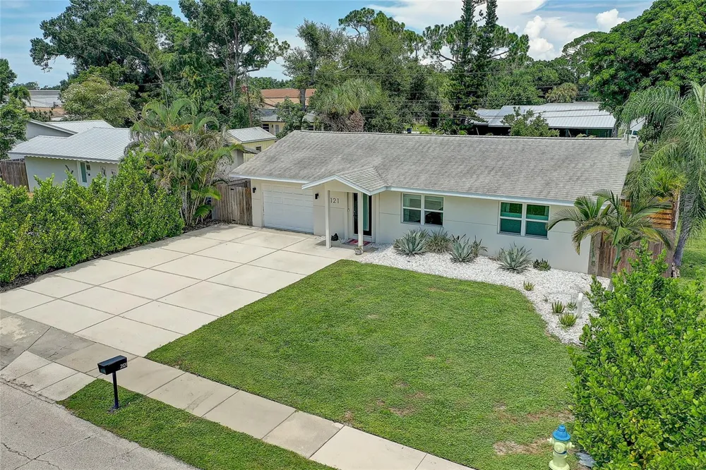 2121 PALM TERRACE Sarasota, FL 34231