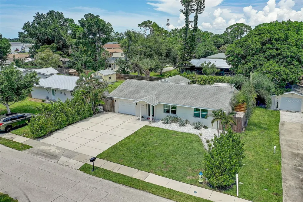 2121 PALM TERRACE Sarasota, FL 34231