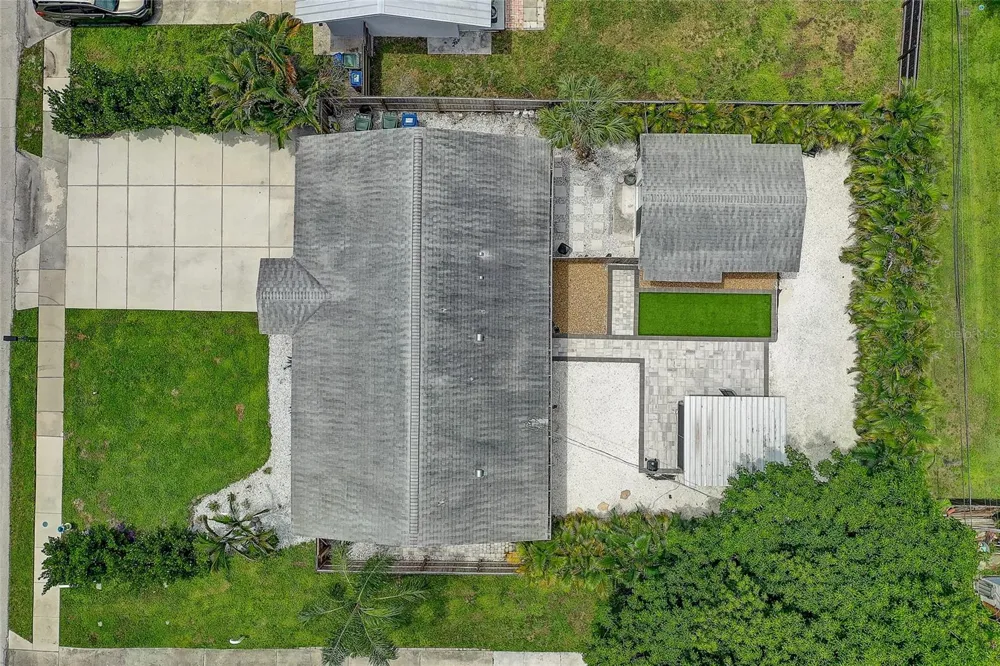 2121 PALM TERRACE Sarasota, FL 34231