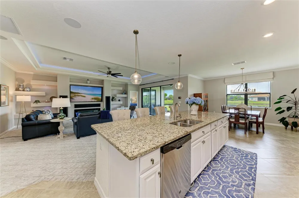 538 FIRE BUSH COURT Bradenton, FL 34212