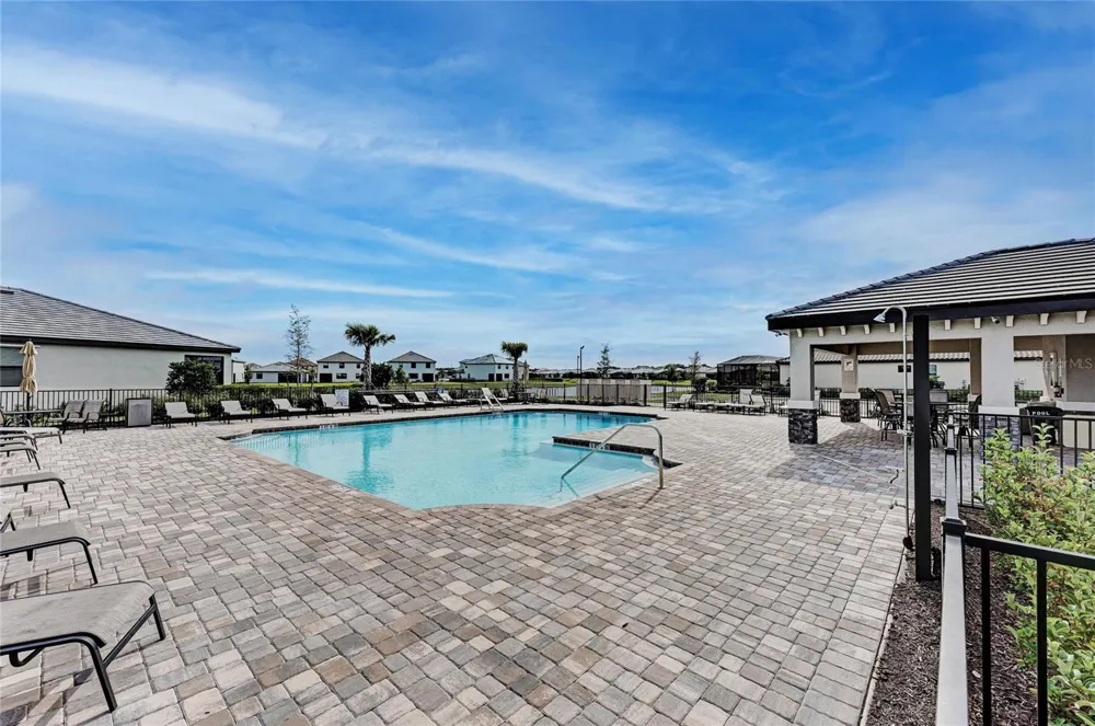 538 FIRE BUSH COURT Bradenton, FL 34212