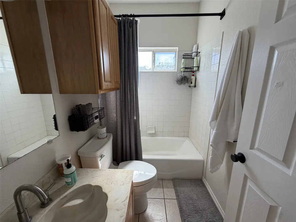 10017 Janet Loop Dripping Springs, TX 78620