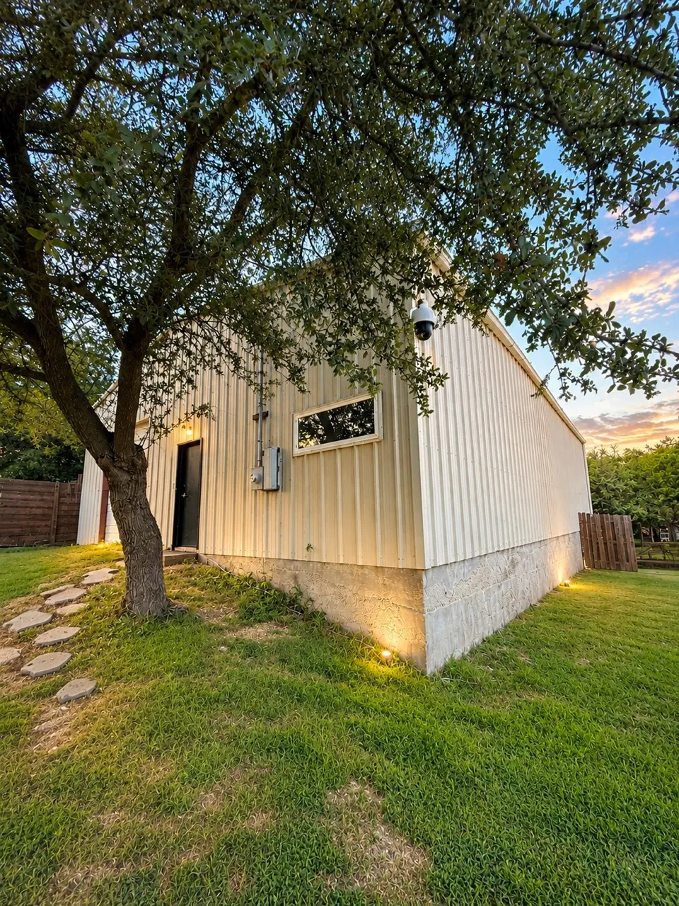 10017 Janet Loop Dripping Springs, TX 78620
