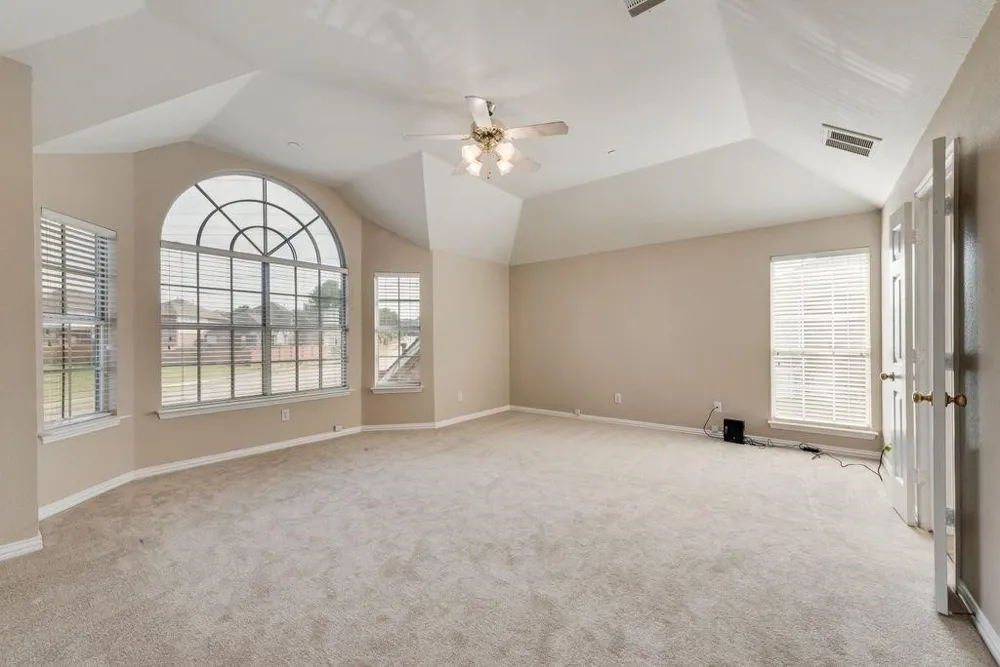 8300 Charleston Street Irving, TX 75063