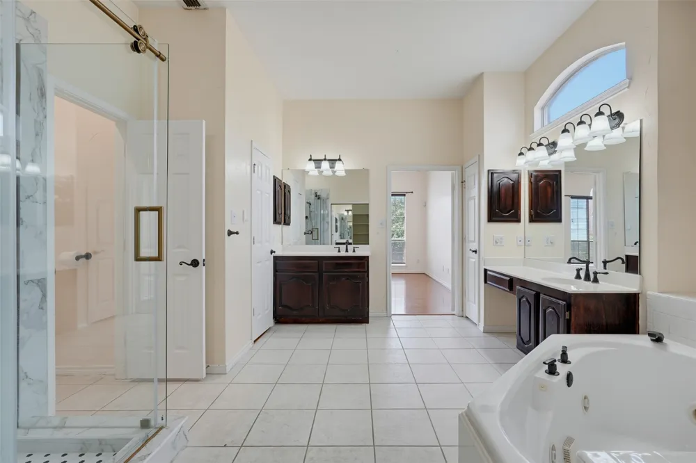 634 Oakbend Drive Coppell, TX 75019