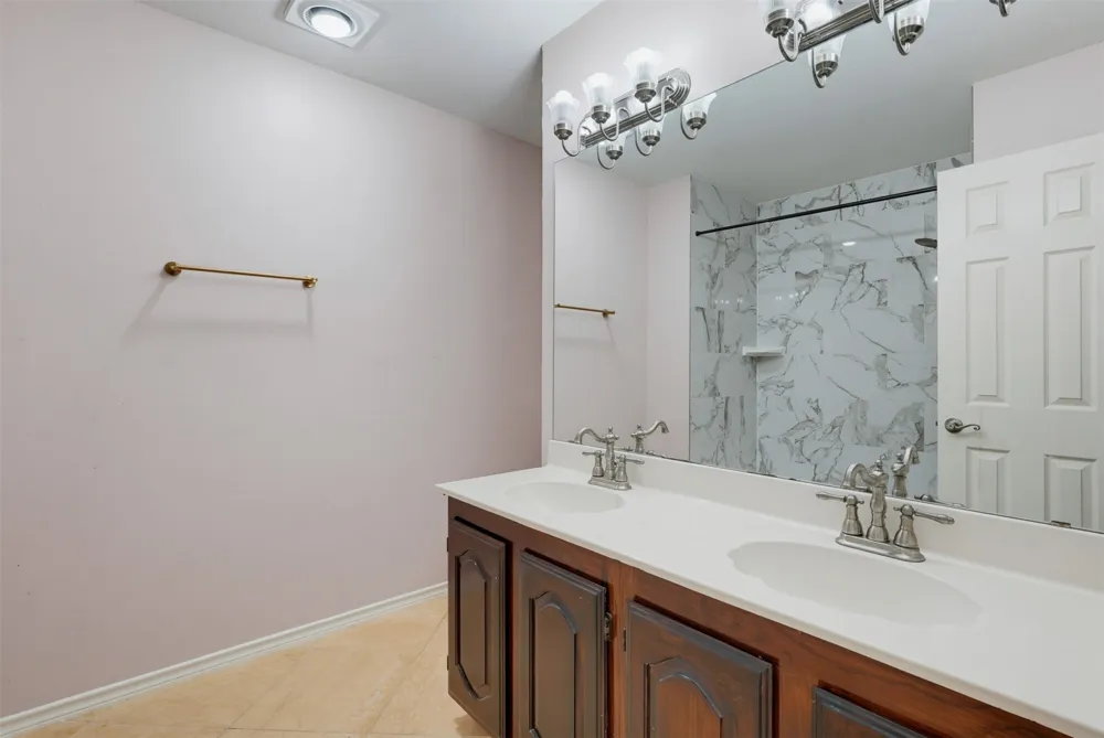 634 Oakbend Drive Coppell, TX 75019