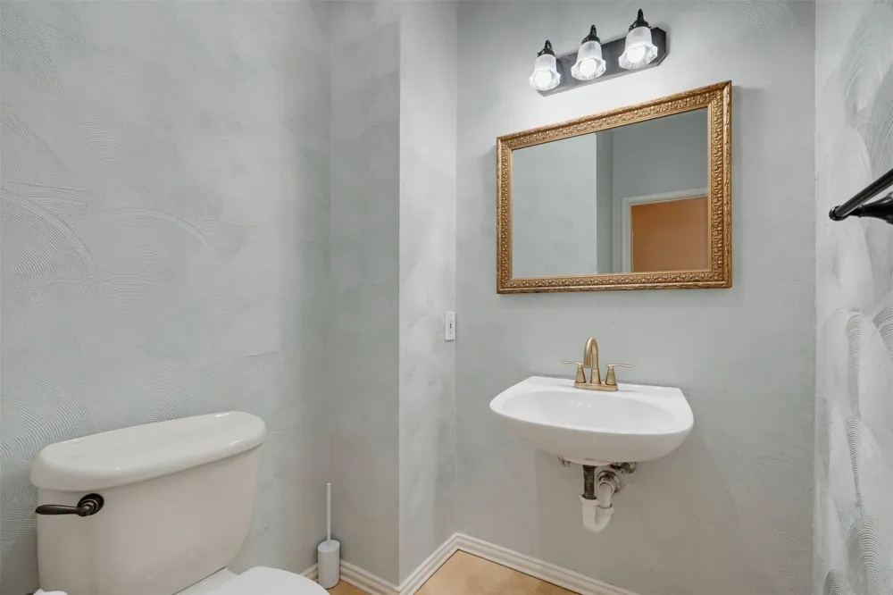 634 Oakbend Drive Coppell, TX 75019