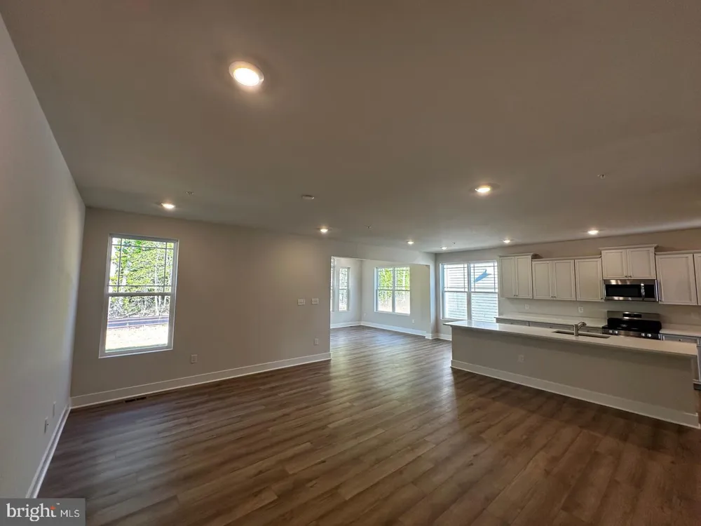 10872 CAPE BRETON CT La Plata, MD 20646