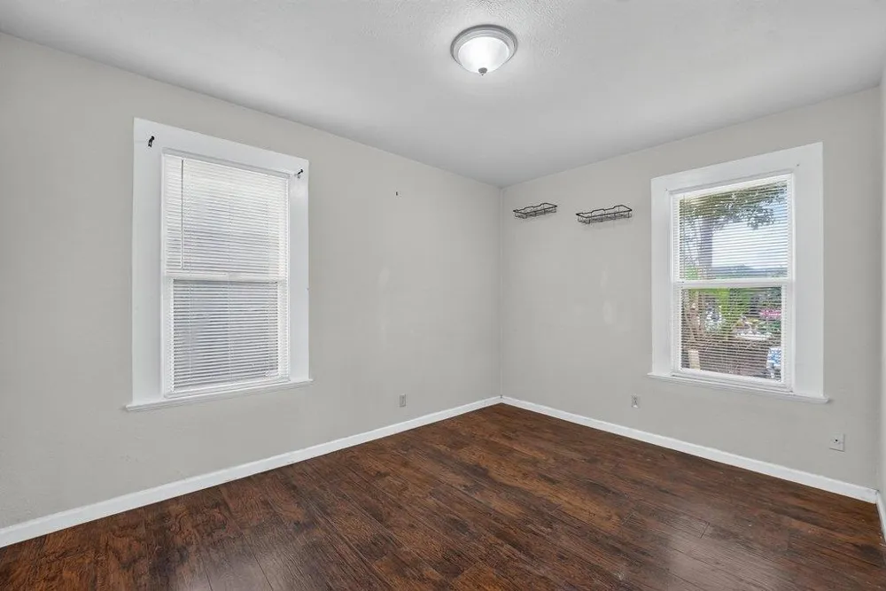 16 Stanford Street Watsonville, CA 95076