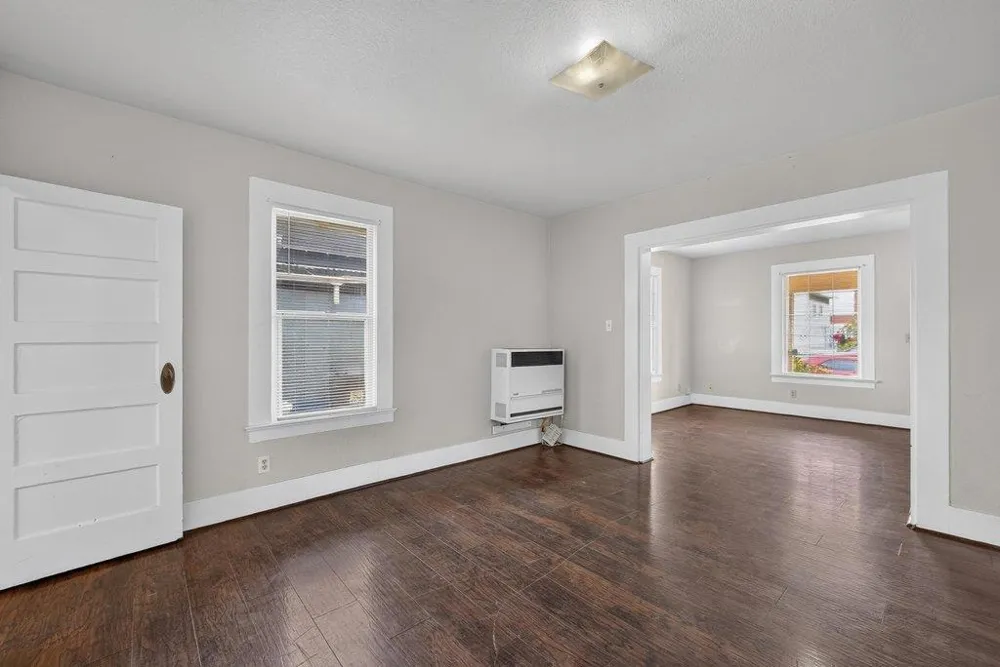 16 Stanford Street Watsonville, CA 95076