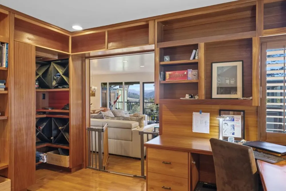 154 Del Mesa Carmel Carmel, CA 93923