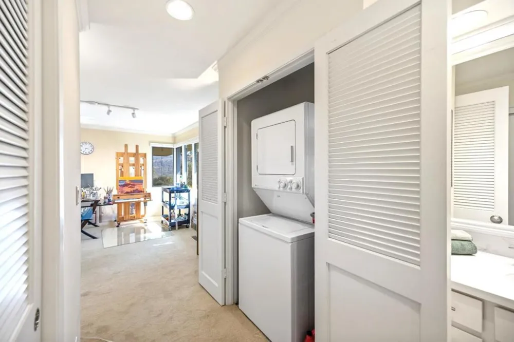 154 Del Mesa Carmel Carmel, CA 93923