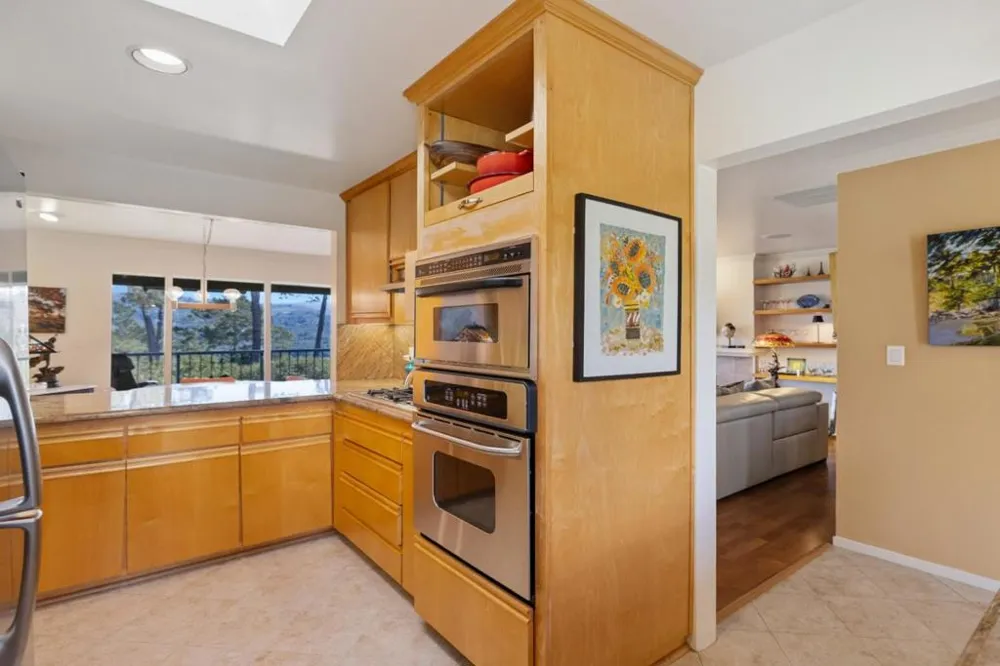 154 Del Mesa Carmel Carmel, CA 93923