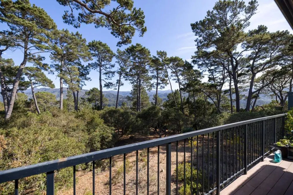 154 Del Mesa Carmel Carmel, CA 93923