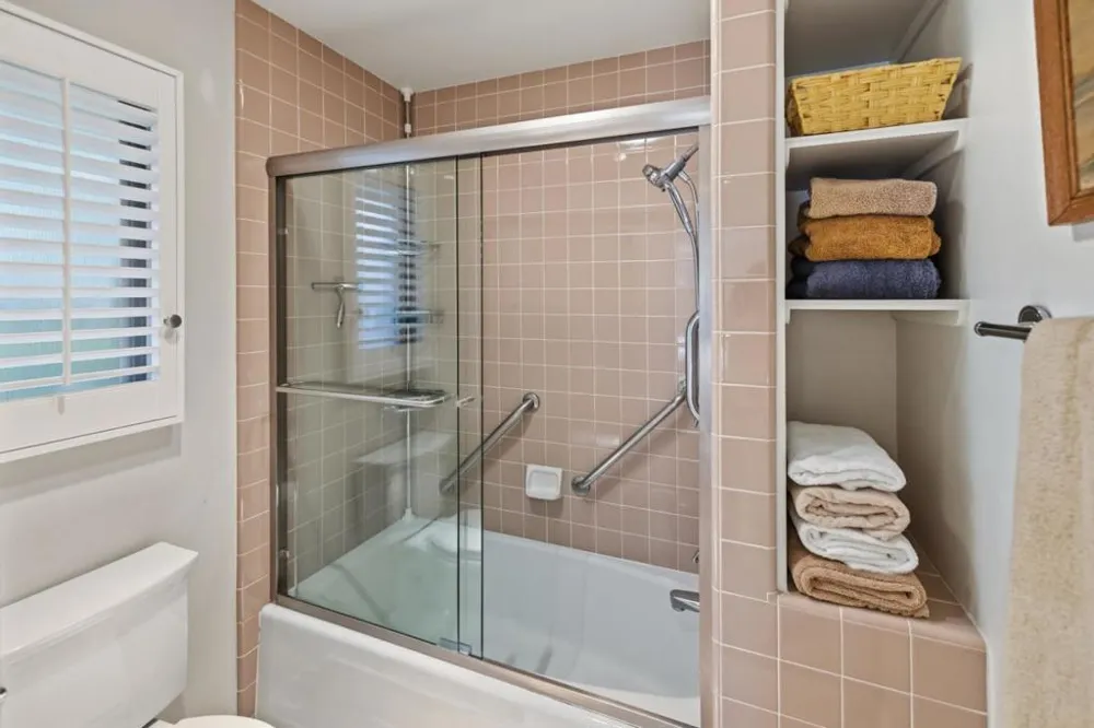 154 Del Mesa Carmel Carmel, CA 93923