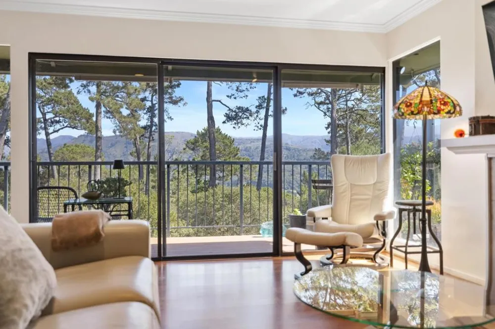 154 Del Mesa Carmel Carmel, CA 93923