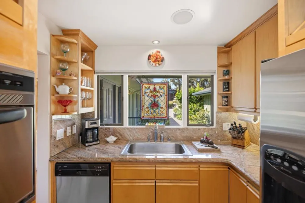 154 DEL MESA CARMEL Carmel, CA 93923