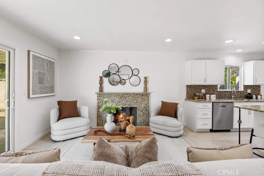 23841 Palmek Lake Forest, CA 92630