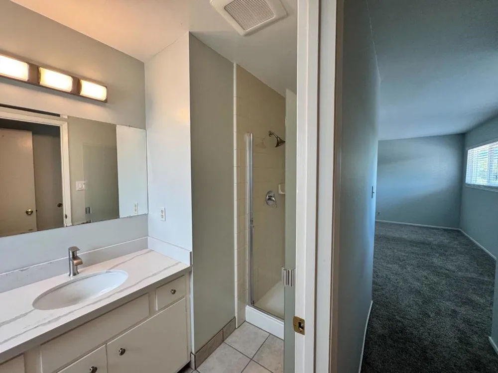 625 Comet Drive Foster City, CA 94404