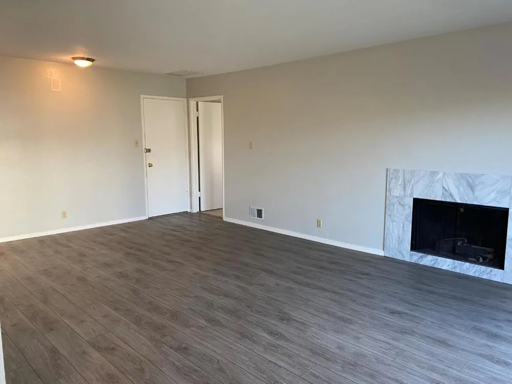 625 Comet Drive Foster City, CA 94404