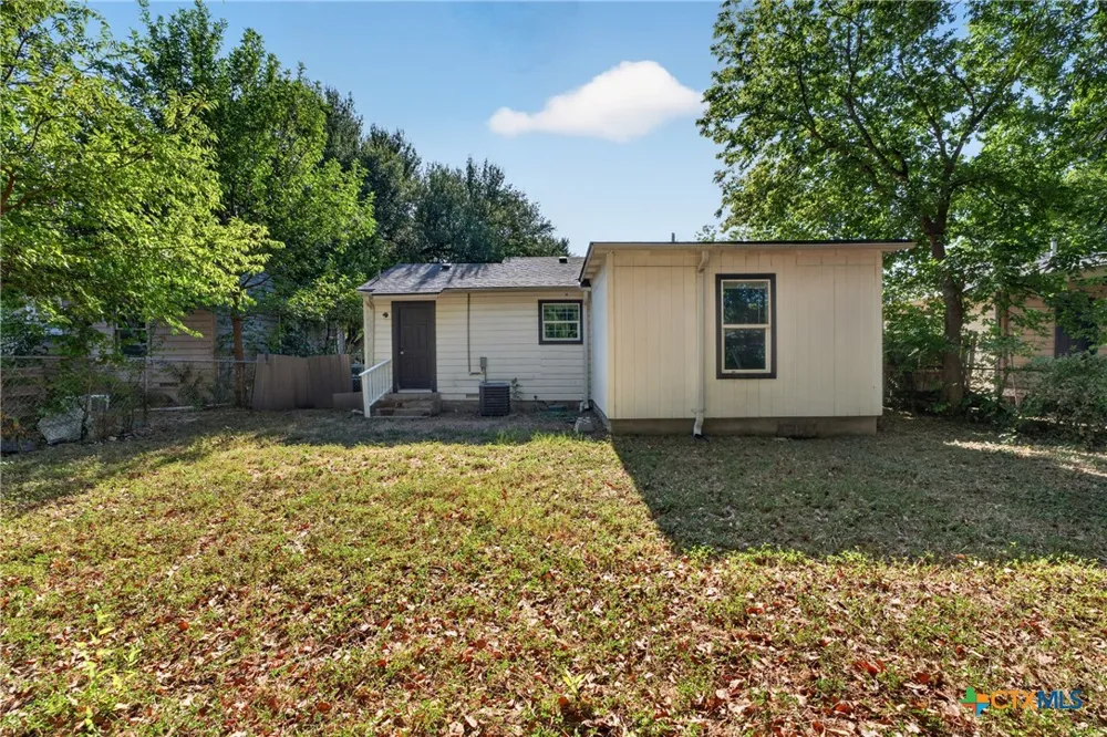 1208 S 26th Street Temple, TX 76501