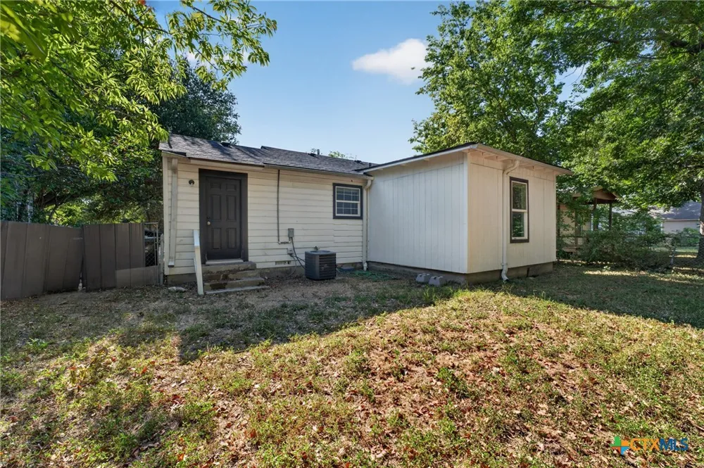 1208 S 26th Street Temple, TX 76501