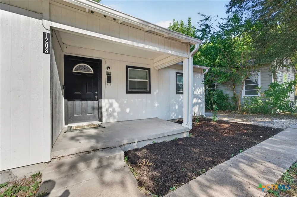1208 S 26th Street Temple, TX 76501