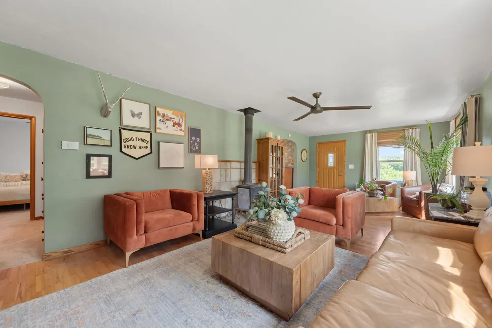 9962 Holden Road Baroda, MI 49101