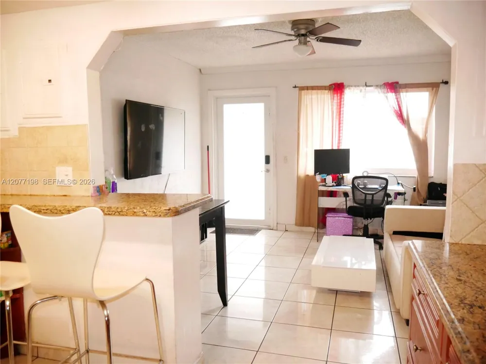 2955 NW 102nd St Miami, FL 33147