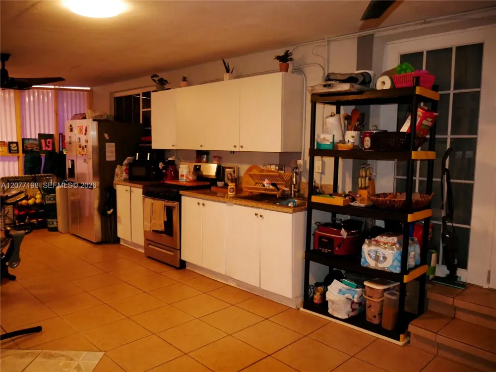 2955 NW 102nd St Miami, FL 33147