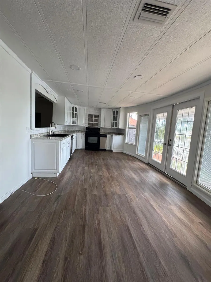 1495 Michelle Drive #68 West Palm Beach, FL 33409
