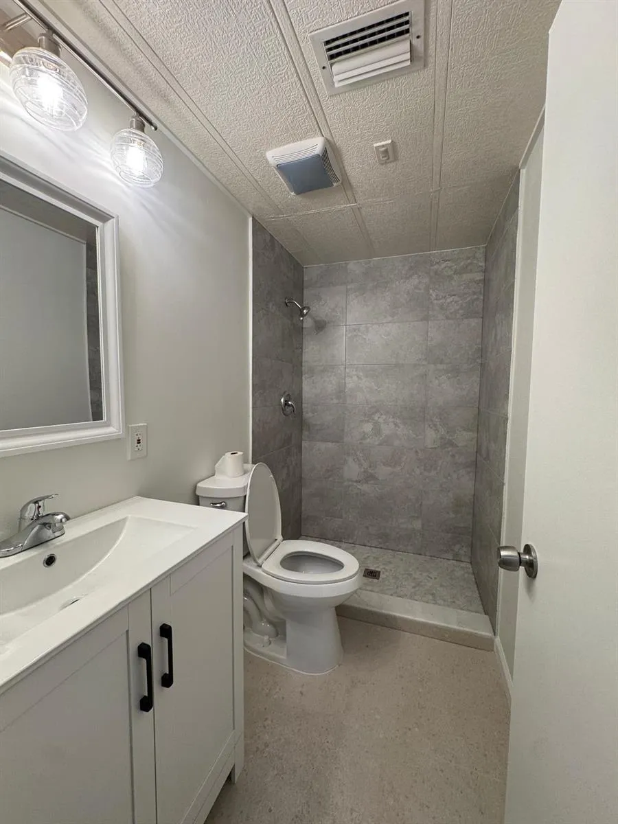 1495 Michelle Drive #68 West Palm Beach, FL 33409