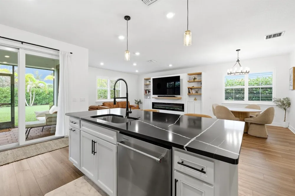 12530 Triumph Lane Palm Beach Gardens, FL 33412