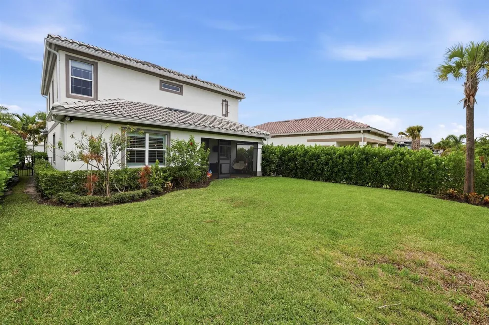 12530 Triumph Lane Palm Beach Gardens, FL 33412