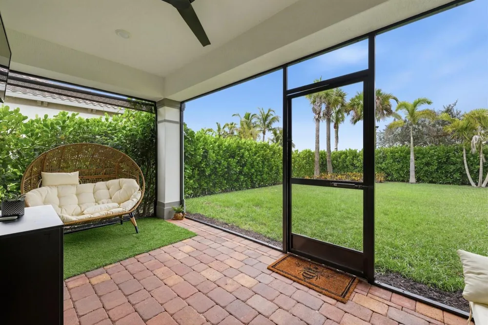 12530 Triumph Lane Palm Beach Gardens, FL 33412
