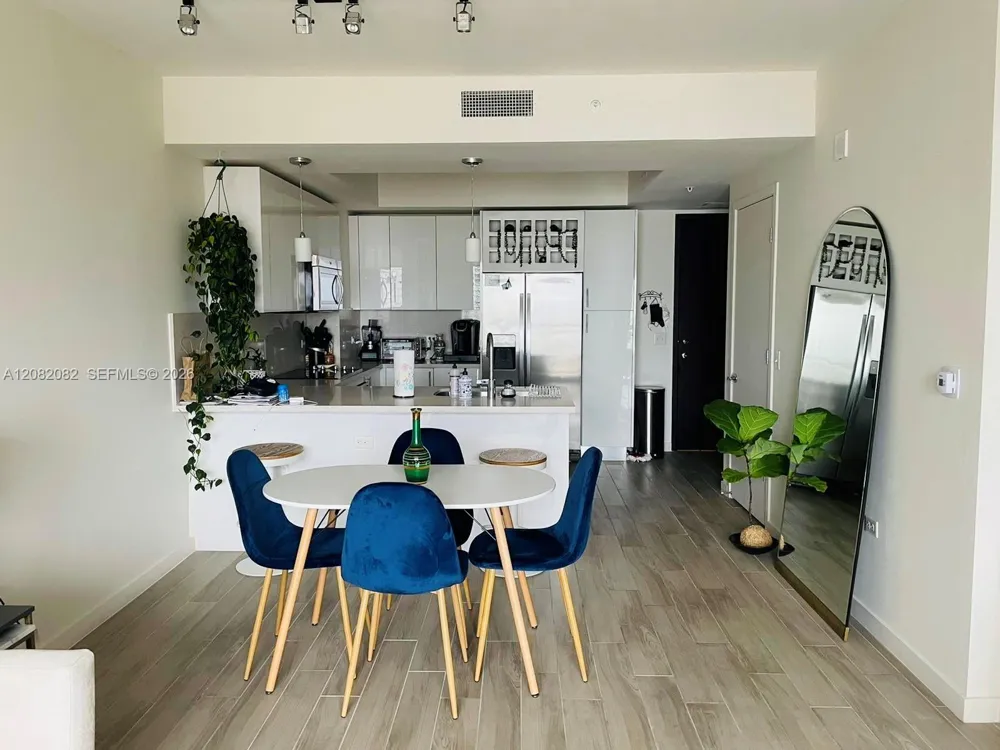 999 SW 1st AVE #2710 Miami, FL 33130