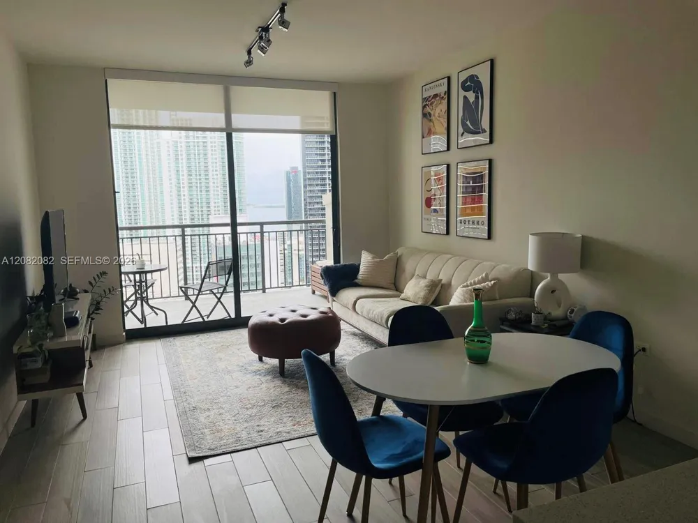 999 SW 1st AVE #2710 Miami, FL 33130
