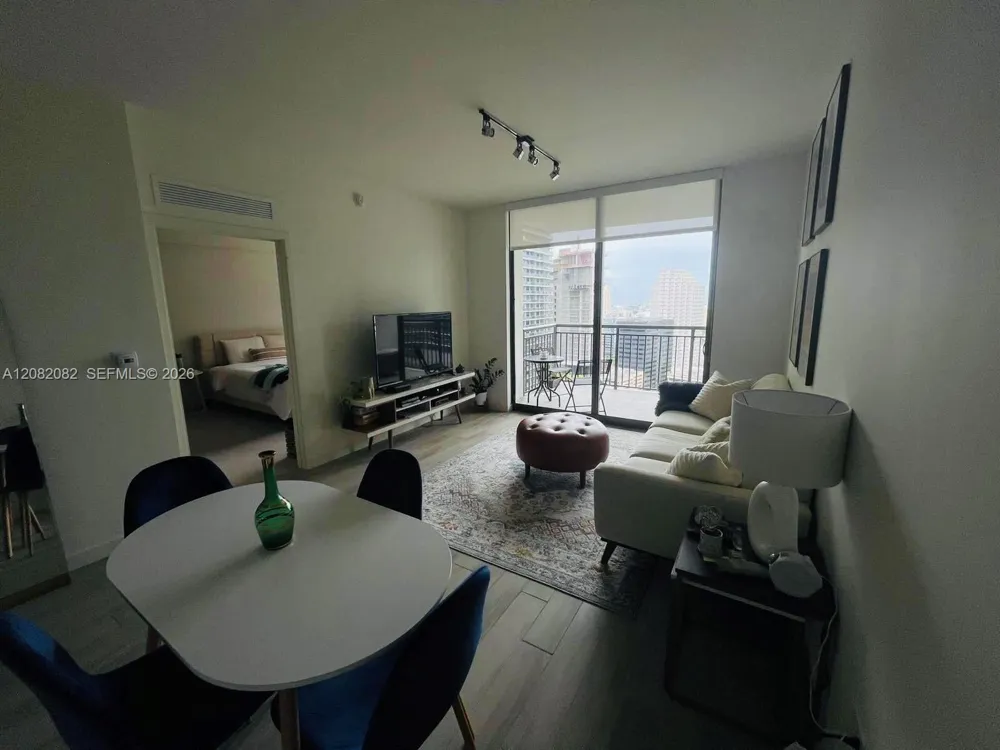999 SW 1st AVE #2710 Miami, FL 33130