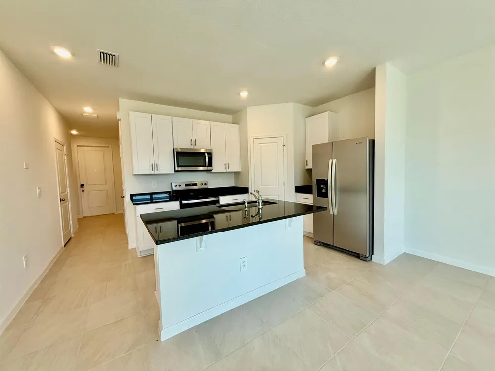 655 Salisbury Circle Fort Pierce, FL 34982