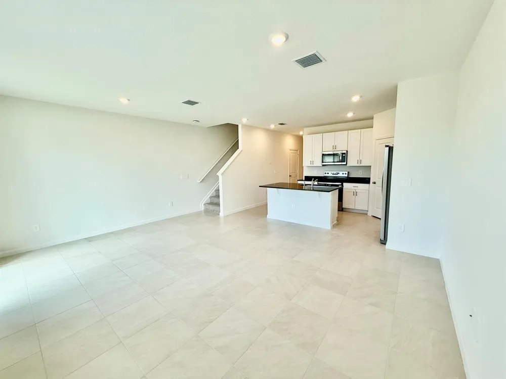 655 Salisbury Circle Fort Pierce, FL 34982