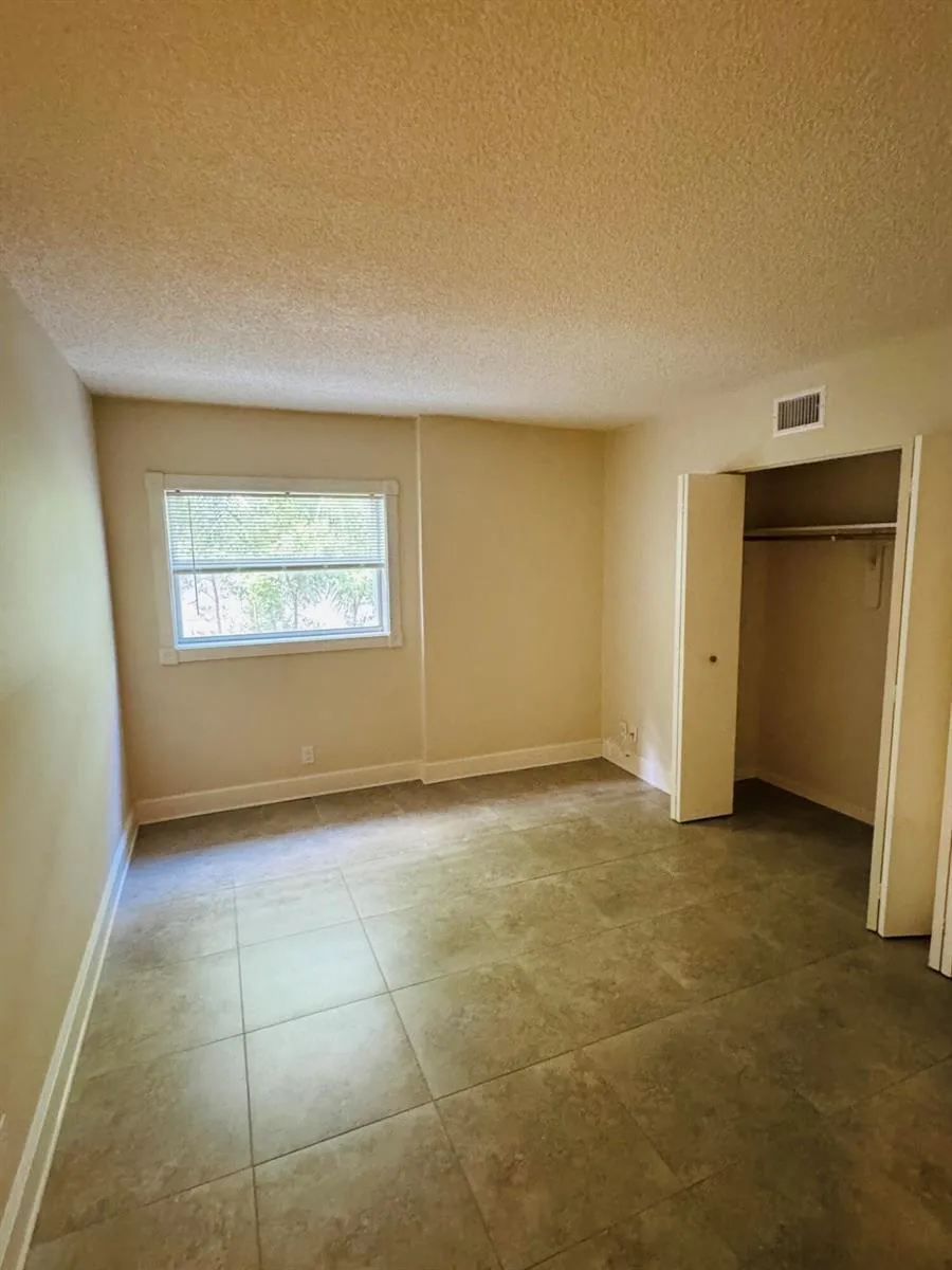 1527 S FLAGLER DRIVE #112F West Palm Beach, FL 33401