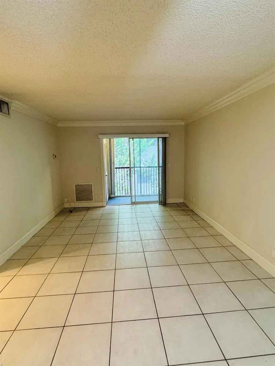 1527 S FLAGLER DRIVE #112F West Palm Beach, FL 33401
