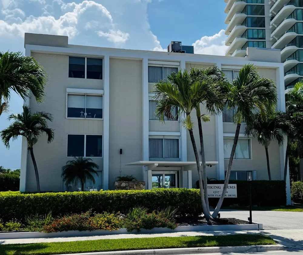 1527 S FLAGLER DRIVE #112F West Palm Beach, FL 33401