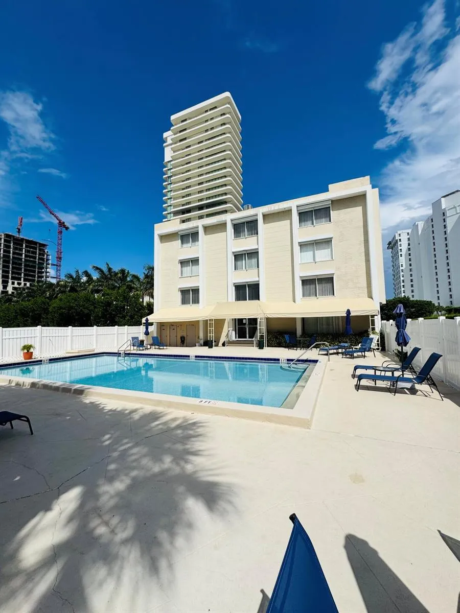 1527 S FLAGLER DRIVE #112F West Palm Beach, FL 33401