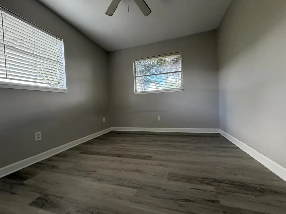 1633 SE ARAPAHO AVENUE Stuart, FL 34994