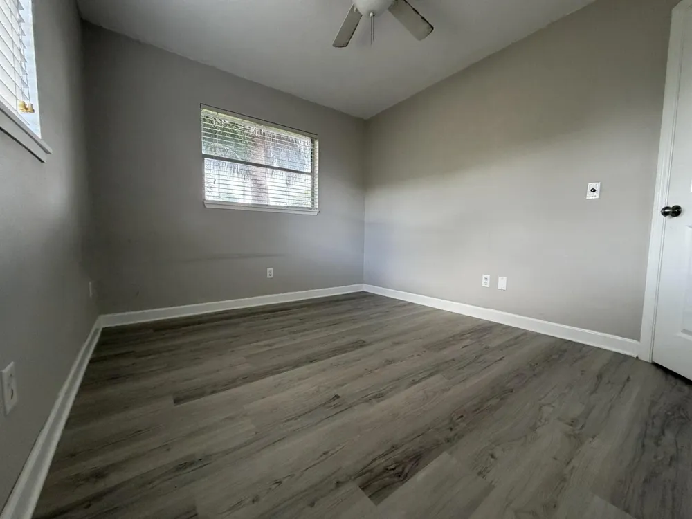 1633 SE ARAPAHO AVENUE Stuart, FL 34994